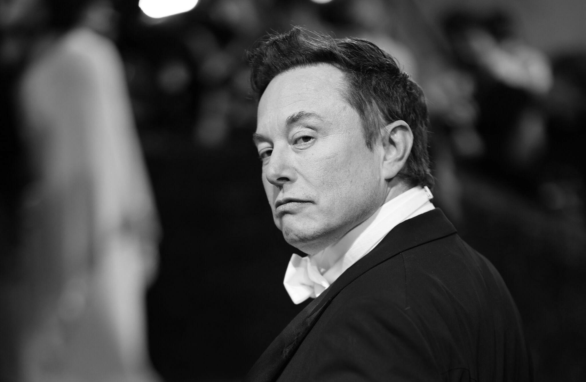 Elon Musk uncovered himself to SpaceX flight attendant, according to documents